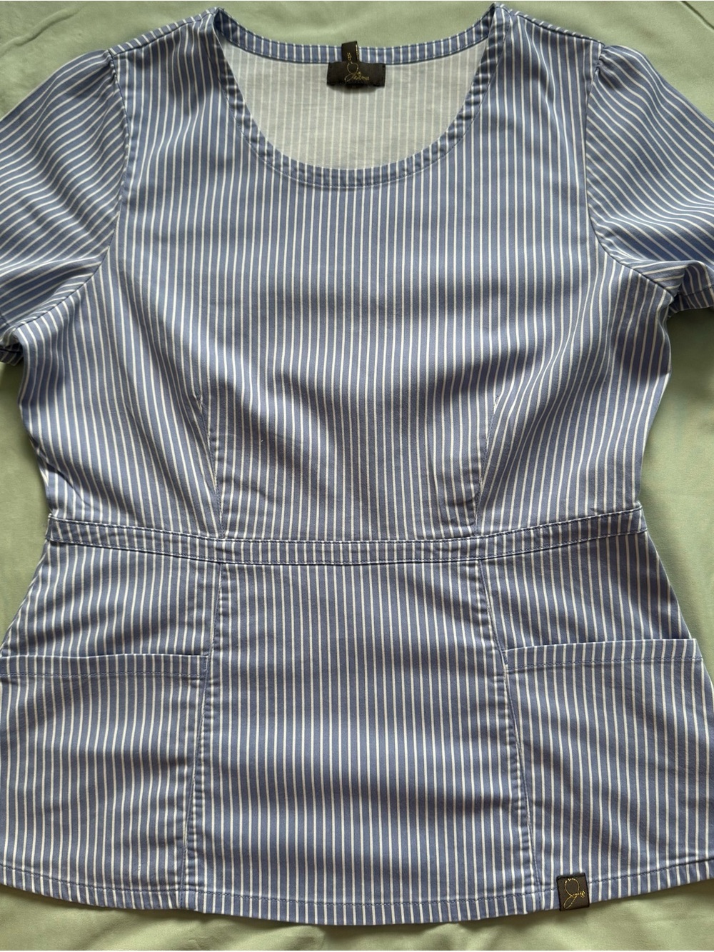 JAANUU Calix Peplum Side Zip Scrub Top Medium Blue White Pinstripe EUC